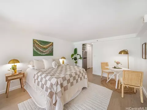 445 Seaside Ave #1003, Honolulu, HI 96815