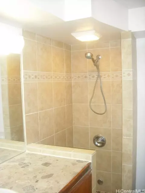 1700 Ala Moana Blvd #1201, Honolulu, HI 96815