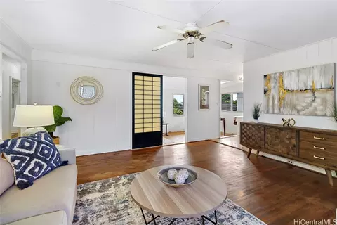 1527 Kaleilani St, Pearl City, HI 96782