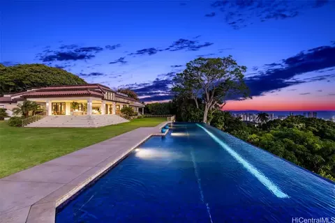 2549 Tantalus Dr, Honolulu, HI 96813