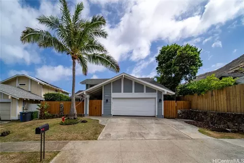 7511 Nakalele St, Honolulu, HI 96825