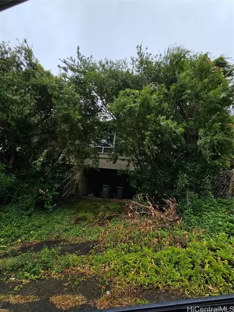 274 Polohiwa Pl, Honolulu, HI 96817