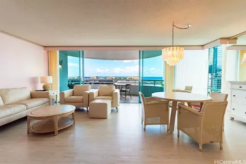 1341 Kapiolani Blvd #15A, Honolulu, HI 96814
