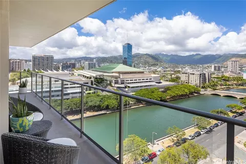 1645 Ala Wai Blvd #PH1, Honolulu, HI 96815