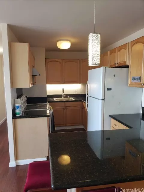 1425 Liliha St #16F, Honolulu, HI 96817