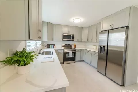 2666 Lowrey Ave, Honolulu, HI 96822
