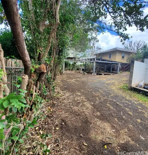 2648 E Manoa Rd, Honolulu, HI 96822 photo 1
