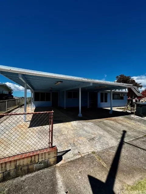 2205 Apoepoe St, Pearl City, HI 96782