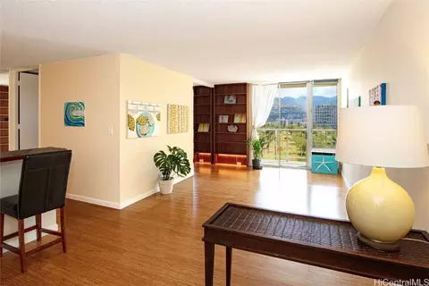 2452 Tusitala St #1106, Honolulu, HI 96815