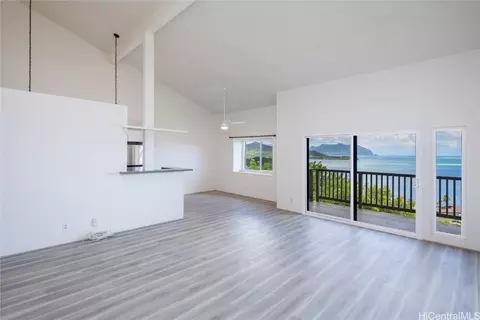 46-082 Puulena St #1222, Kaneohe, HI 96744