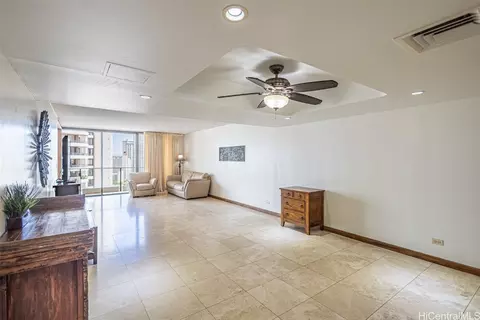 1860 Ala Moana Blvd #1905, Honolulu, HI 96815