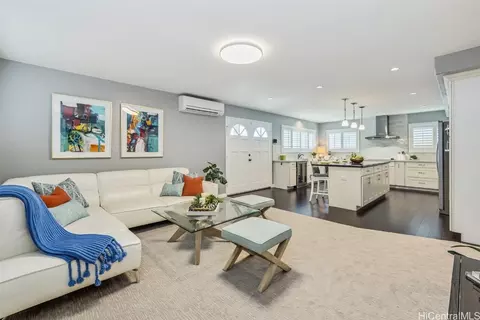 1556 Noelani St, Pearl City, HI 96782