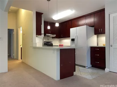 605 Mananai Pl #25W, Honolulu, HI 96818