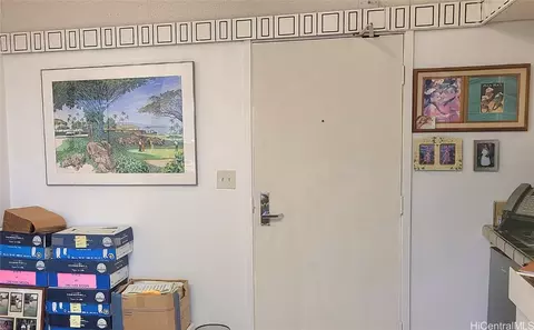 1188 Bishop St #2204, Honolulu, HI 96813