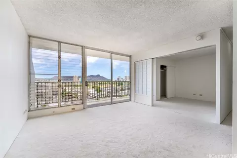 2754 Kuilei St #1105, Honolulu, HI 96826