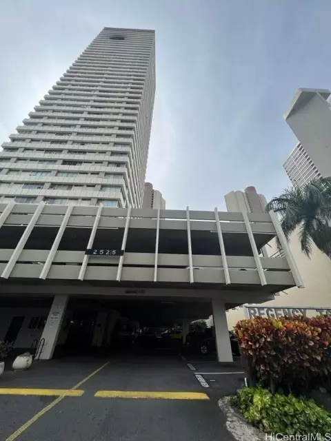 2525 Date St #2804, Honolulu, HI 96826