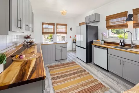 54-207 Hauula Homestead Rd, Hauula, HI 96717