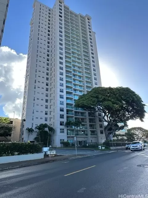 1450 Young St #506, Honolulu, HI 96814