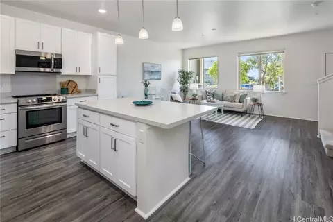 91-3524 Iwikuamoo St #305, Ewa Beach, HI 96706