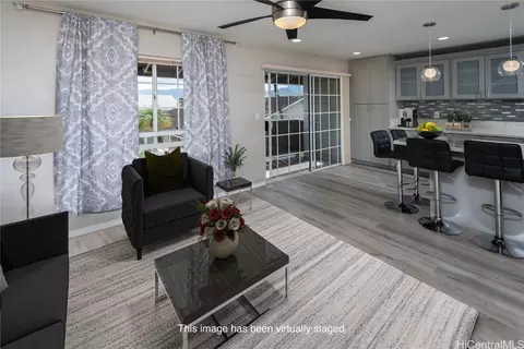 94-1073 Kepakepa St #E8, Waipahu, HI 96797
