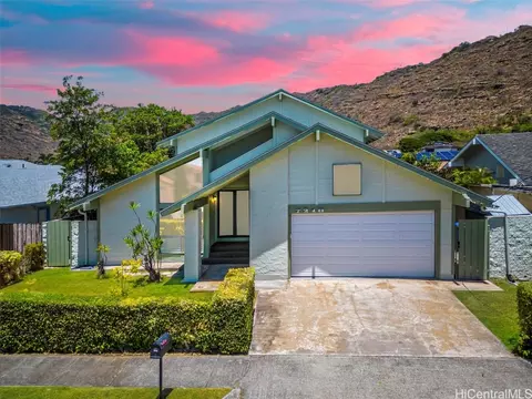 7218 Opaekaa St, Honolulu, HI 96825
