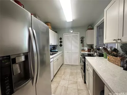 410 Haleloa Pl # B, Honolulu, HI 96821