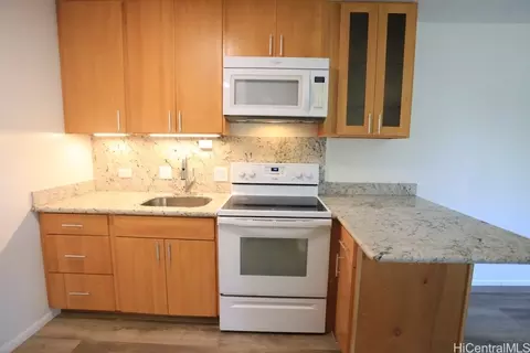 1511 Nuuanu Ave #333, Honolulu, HI 96817