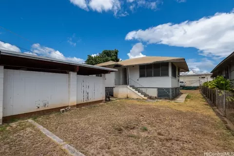 98-253 Kaulike Dr, Pearl City, HI 96782