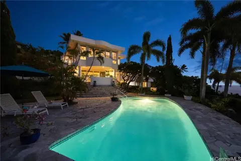 7 Poipu Dr, Honolulu, HI 96826