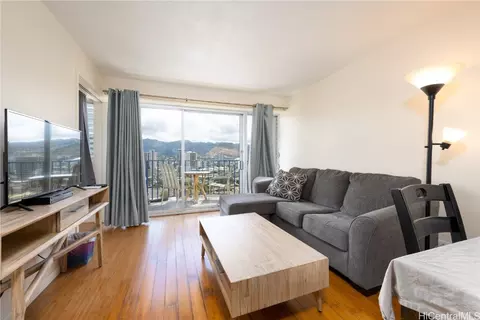 1909 Ala Wai Blvd #1303, Honolulu, HI 96815