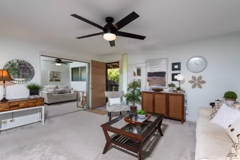 4204 Keanu St #4, Honolulu, HI 96850