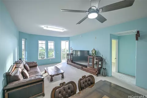 520 Lunalilo Home Rd #6406, Honolulu, HI 96825