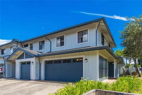 95-923 Ukuwai St #101, Mililani, HI 96789