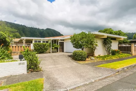3040 Kanu St, Honolulu, HI 96822