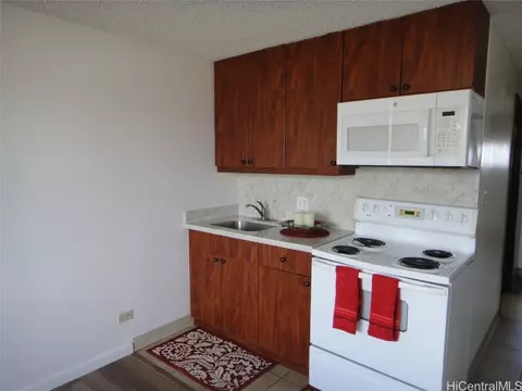 2211 Ala Wai Blvd #1605, Honolulu, HI 96815
