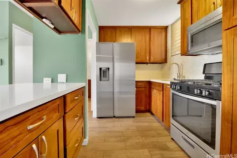 212 Huali St #303, Honolulu, HI 96813