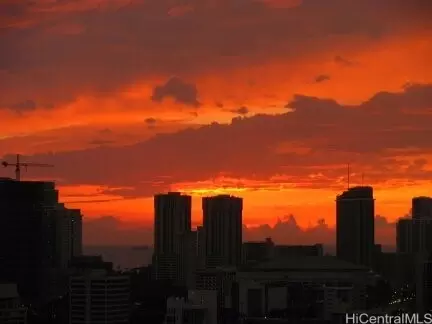 2740 Kuilei St #2204, Honolulu, HI 96826
