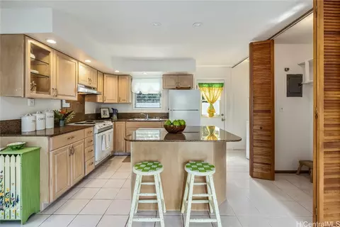 47-361 A Hui Iwa St #29, Kaneohe, HI 96744