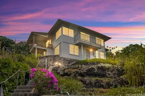4193 Koko Dr, Honolulu, HI 96816