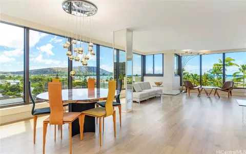 250 Kawaihae St #3A, Honolulu, HI 96825