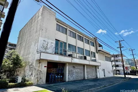 1804 Waiola St, Honolulu, HI 96826