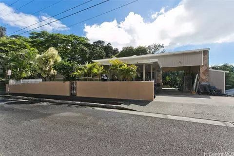 759 Iaukea St, Honolulu, HI 96813