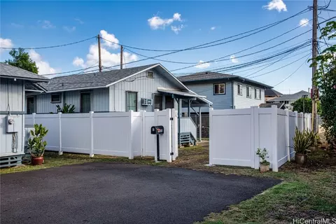 2965 Koali Rd #C, Honolulu, HI 96826