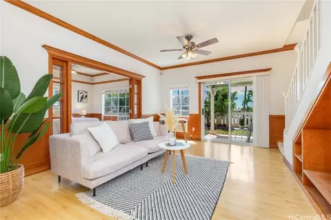 94-730 Lumiauau St #HH1, Waipahu, HI 96797