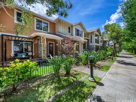 1020 Kakala St #1206, Kapolei, HI 96707