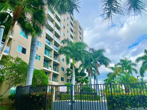 94-302 Paiwa St #512, Waipahu, HI 96797