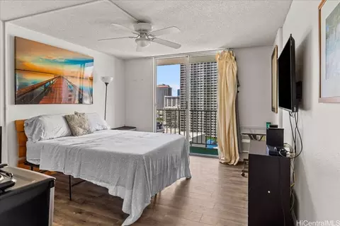 1920 Ala Moana Blvd #1814, Honolulu, HI 96815