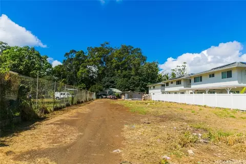 43 Cypress Ave #E, Wahiawa, HI 96786