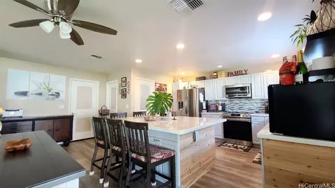 87-1530 Laia St, Waianae, HI 96792