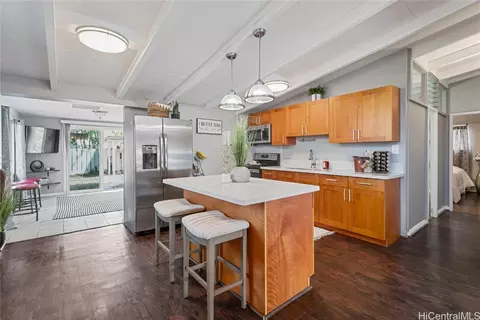 87-190 Maaloa St, Waianae, HI 96792